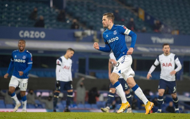 路进攻带来 路进攻带来